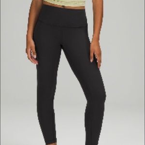 NWOT Lululemon Wunder Under High Rise Tight 28”